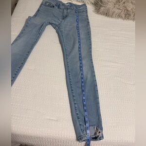 Good American Light Blue Skinny Jeans